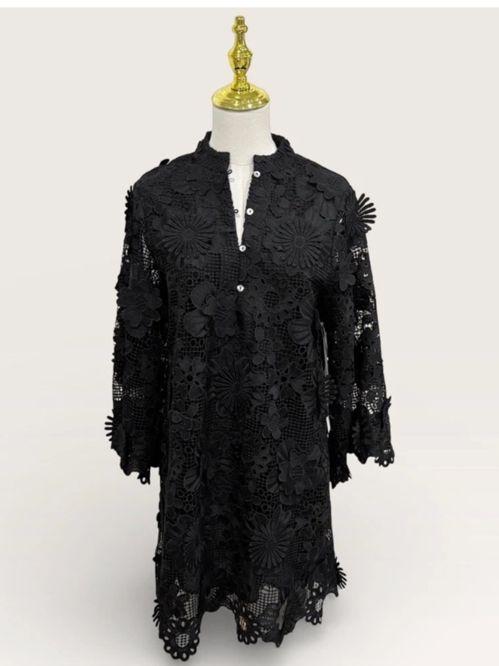 J.Marie Seraphina Shift Dress X-Small Black Floral 3D Lace 3/4 Sleeve Kaftan NWT